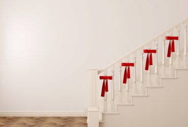 bespoke-staircase-minimal-christmas-stairs