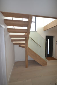 L shape bespoke oak staircase sussex